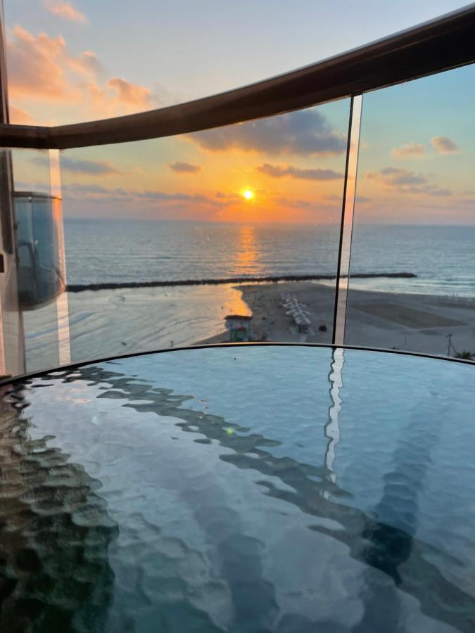 Suite On The Beach حيفا المظهر الخارجي الصورة