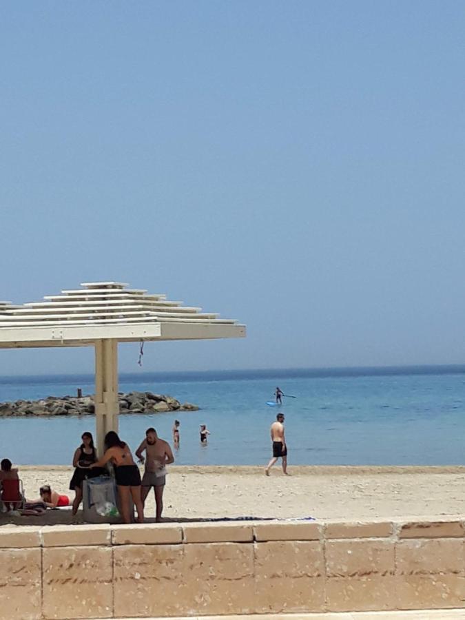 Suite On The Beach حيفا المظهر الخارجي الصورة
