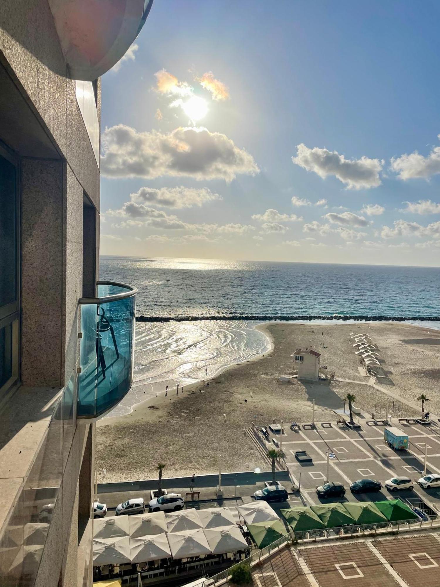 Suite On The Beach حيفا المظهر الخارجي الصورة